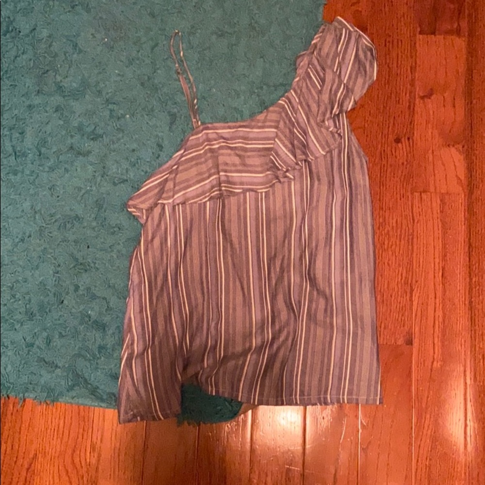 stripped tank top half spaggetti strap and sleeve